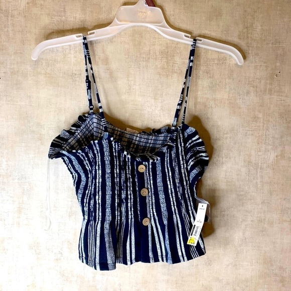 Six piece women’s top bundle - Picture 2 of 13